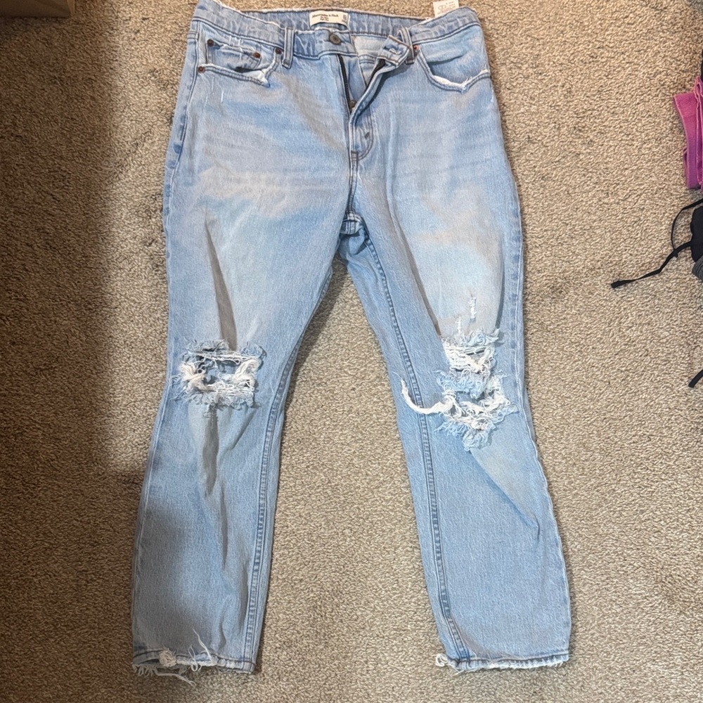Abercrombie & Fitch Light Wash Distressed Ankle mom jeans